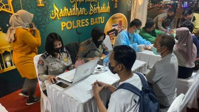 Polres Batu Gelar Vaksinasi Malam dengan Hadiah 2 Sepeda Motor
