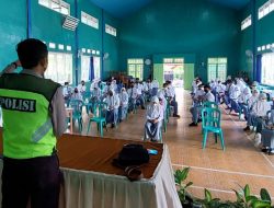 Jelang Ops Ketupat, Satlantas Polres Batu Blusukan Sambil Berikan Edukasi ke Pelajar