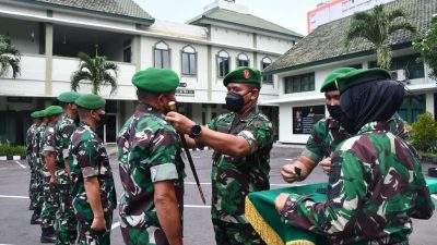 Danrem 083/Bdj Pimpin Upacara Kenaikan Pangkat Periode 1-4-2022
