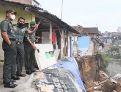 Danrem 083/Bdj Tinjau Bantaran Sungai Brantas, Lokasi Terjadinya Tanah Longsor