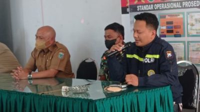 Bhabinkamtibmas Polsek Junrejo Ikut Sosialisasi PMK ke Pemilik Hewan Ternak Desa Tlekung