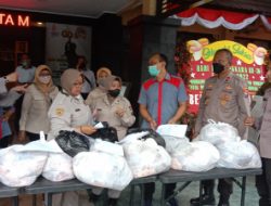 Polresta Malang Kota Gandeng RPH Salurkan 1000 Paket Daging Kurban