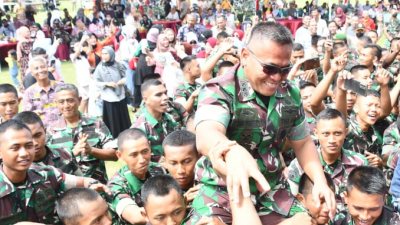 Danrem 083/Bdj Menjadi Kebanggaan Yonif 527/BY Saat Hadiri Reuni Akbar