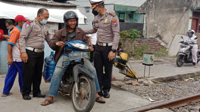 Polisi Malang Kota Pasang Sirine dan Rotator, Wujud Nyata Polisi Ada di Tengah Masyarakat
