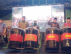 Pemukulan Bedug Pungkasi oleh Walikota Probolinggo Tandai Penutupan Festival Pendalungan