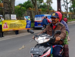 Tekan Laka Lantas, Satlantas Polres Malang Gelar Sosialisasi Keselamatan Berlalu Lintas di Jalan