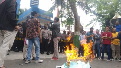 GAM Jatim-ASBM Kepala Kantor Bea Cukai Temui Demonstran