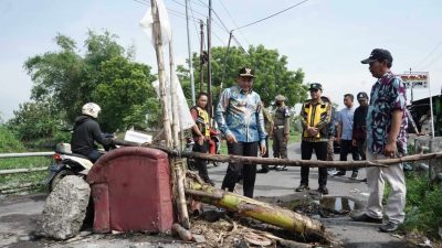Wabup Sidoarjo Minta Dinas PU Segera Perbaiki Jembatan Prasung