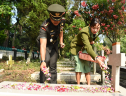 Jelang Peringatan Hari Juang TNI AD ke-77 dan HUT Kodam V/Brw ke-74 Tahun 2022, Danrem 083/Bdj Ziarah ke TMP Suropati