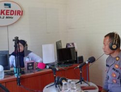 Polres Kediri Sosialisasikan Harkamtibmas dan Penegakan Hukum Lewat Siaran Radio