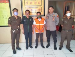 Kejari Kota Kediri Serahkan BB Korupsi Pembangunan Gedung Serbaguna