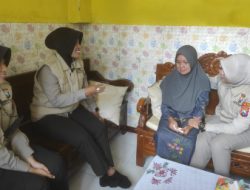 Tim Trauma Polres Malang Datangi Keluarga Korban Tragedi Kanjuruhan