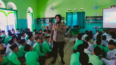 Polres Blitar Berikan Penyuluhan Tentang Dampak Bullying di Lingkungan Sekolah