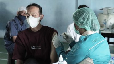 Curhat, Sambil Vaksin Dimanfaatkan Masyarakat Kota Malang