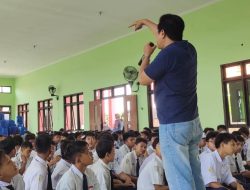Cegah Bentrok Antar Pelajar, Polres Tanjung Perak Blusukan ke Sekolah sekolah