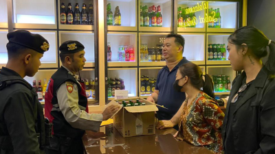 Kios Penjual Miras di Kawasan Kajoetangan Heritage Diamankan Pihak Kepolisian
