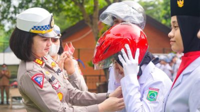 Satlantas Polres Malang Blusukan ke Sekolah Sambil Sosialisasi Ops Keselamatan Semeru 2023