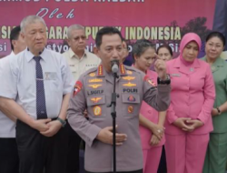 Kapolri: Polisi Akan Tertibkan Bisnis Pakaian Bekas Impor