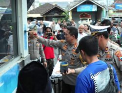Kapolresta Malang Kota Ramaikan Lomba Lukis Dinding Pos Lantas Bersama Aremania