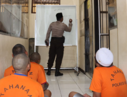 Program Iqro Polres Batu, Ajak Tahanan Belajar Membaca Al-Qur’an