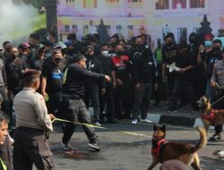 Yel-yel Hura Warnai Kesiapsiagaan Personel TNI Polri Saat Simulasi  Sispamkota Malang