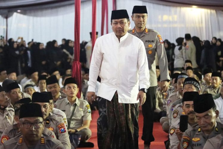 Kapolres Malang AKBP Kholis saat mendampingi Kapolda Jatim Irjen Pol Toni