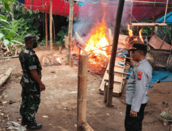 Polsek Tajinan Bakar Arena Sabung Ayam dan Amankan 47 Ranmor