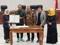 Hadiri Rapat Paripurna DPRD, Bupati Bojonegoro Beberkan Pertumbuhan Ekonomi yang Lebih Baik