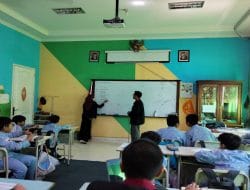 Program Mahasiswa PMM Universitas Muhammadiyah Malang Meningkatkan Literasi Karya Sastra