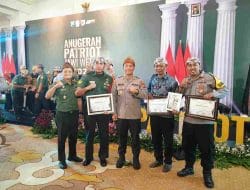 Bukti Kuat Sinergitas, Tiga Pilar Kelurahan Jebreng Kidul Diganjar Anugerah Patriot Jawi Wetan