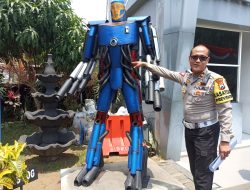 Polantas Malang Kota Sulap Knalpot Brong Jadi Patung Robot Transformers