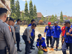 Polresta Malang Kota Bekali Anggotanya Cara Penanganan Bencana Kebakaran