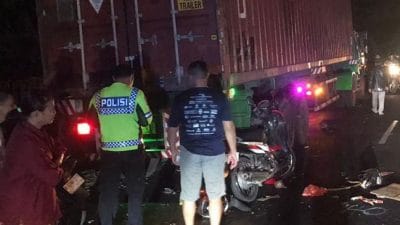 Di Malang, Dua Nyawa Melayang Akibat Tabrak Kontainer