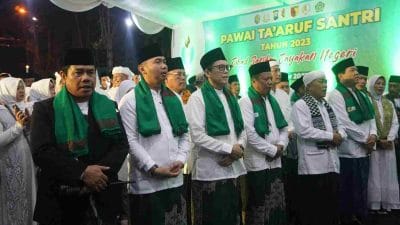 Ribuan Santri Bojonegoro Ikuti Pawai Ta'aruf, Meriahkan Puncak HSN 2023