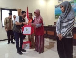 Menjaga Kemiskinan Ekstrem, Pemkab Tulungagung Berikan Bantuan