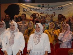 Kapolres Batu Nobar “Aku Rindu” Kisah Perjuangan Anggota Polri dan Bhayangkari