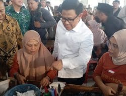 Di Malang Cak Imin Janji Cukai Rokok SKT Tak Naik