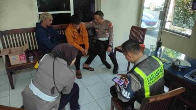 Anggota Sat Lantas Polres Kediri Kota Gagalkan Upaya Bunuh Diri di Jembatan Semampir