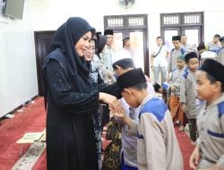 Polres Malang Doa Bersama Santri Pondok Sambil Santuni Anak Yatim