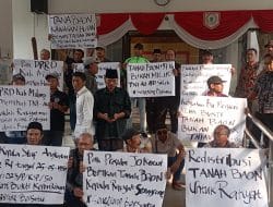 Puluhan Masyarakat Datangi Kantor DPRD, Minta Tanah Mbaon Jadi Milik Warga Senggreng