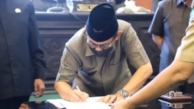 10  Penetapan Perubahan Propemperda Pemkab Jombang Tahun 2024 Resmi Ditandatangani