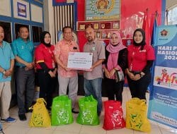 Peduli Insan Pers, Alfamart Serahkan 33 Paket Sembako untuk Keluarga Wartawan