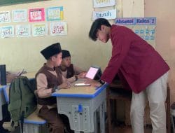 Membangun Keterampilan Desain Digital di Canva: Mahasiswa PMM UMM Upaya Peningkatan Skill Desain Siswa SDI Cahaya Sunnah