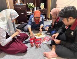 Pendampingan Mahasiswa UMM Dalam Pengolahan Permen dari Susu Sapi Perah di Desa Gendro