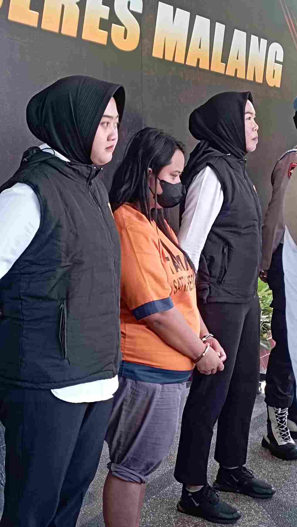 Pengemas Beras Bulog Jadi Berkemasan Premium Dikenakan Pasal Berlapis