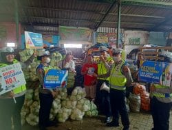 Pedagang Pasar Karangploso Malang Dapat Sosialisasi Operasi Keselamatan Semeru 2024