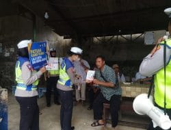 Sopir Angkutan Umum Pasar Karangploso Malang Dapat Sosialisasi Operasi Keselamatan Semeru 2024