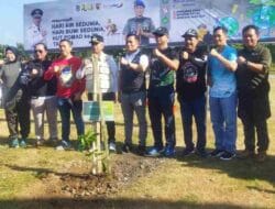 Memperingati Hari Bumi, Pj Bupati Nganjuk Pimpin Penanaman Pohon dan Pelepasan Ikan di Waduk Semantok