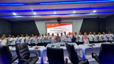 Pj. Bupati dan Pejabat Daerah Sampang Tandatangani Pakta Integritas dan Komitmen Anti Korupsi