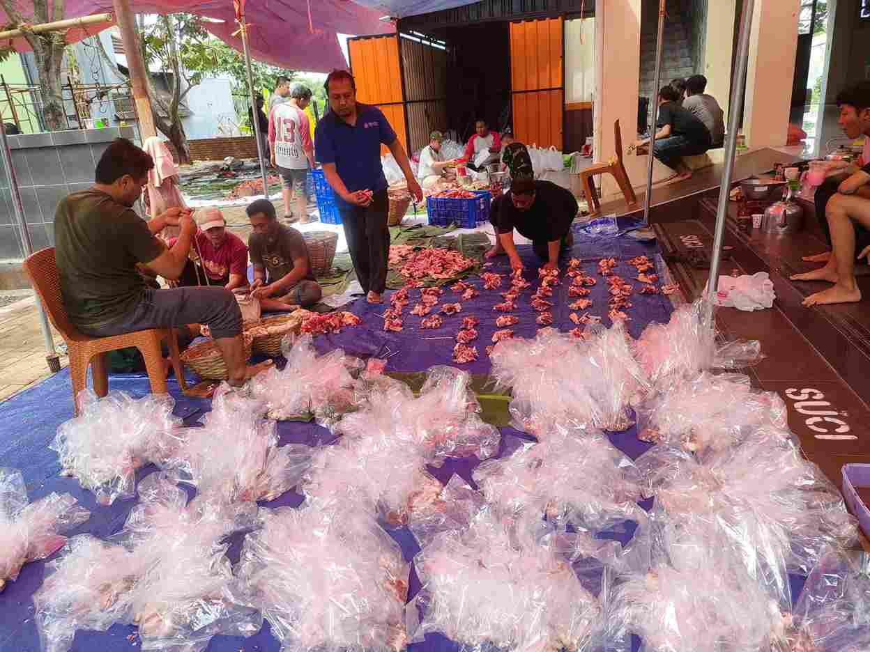 Warga Perum Jasatirta Napak Tilas Pengorbanan Nabi Ibrahim dalam Bermasyarakat